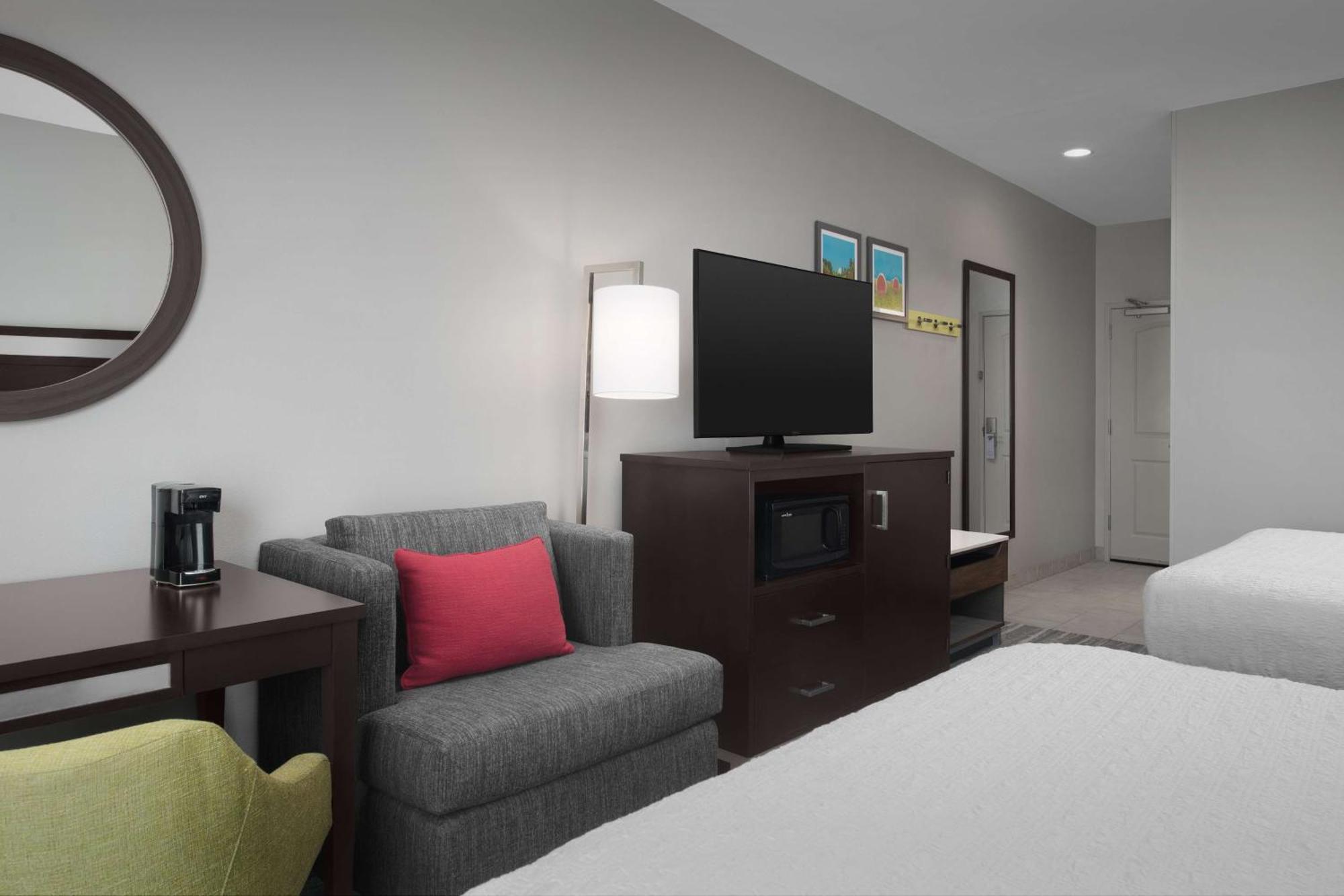 Hampton Inn Стейтсборо Екстер'єр фото